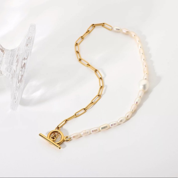 🆕Buckle chain necklace pearls Gold plated stainless steel Choker - Picture 4 of 9